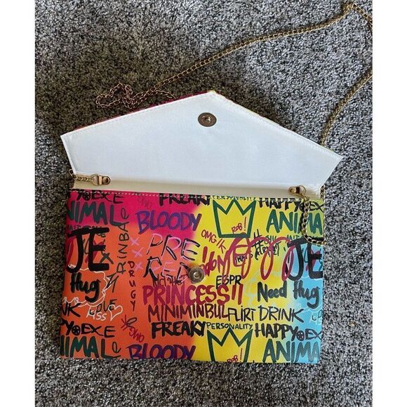 Graffiti Cross Chain Body Clutch - Picture 4 of 5